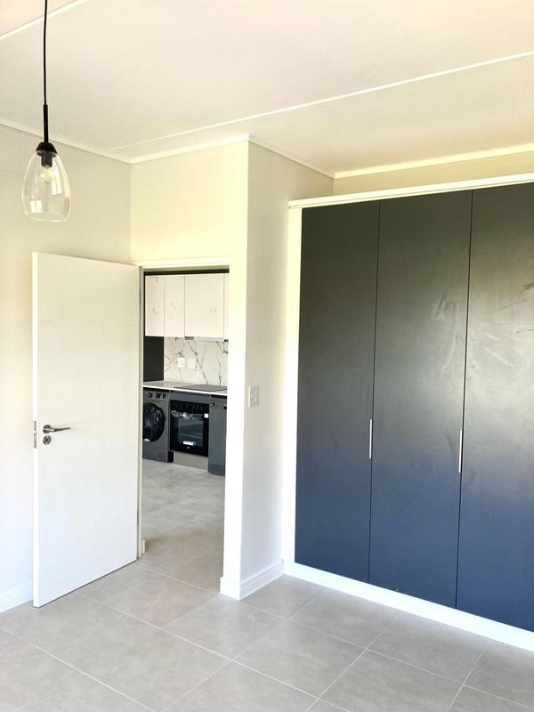 1 Bedroom Property for Sale in Somerset West Western Cape